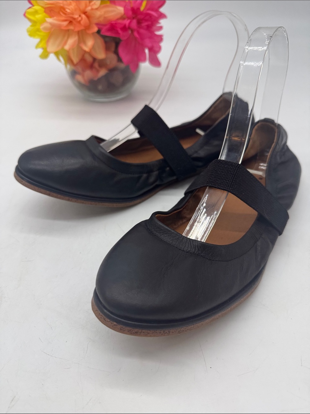 Lucky Brand Black Leather Mary Jane Flats with Elastic Strap 9;5